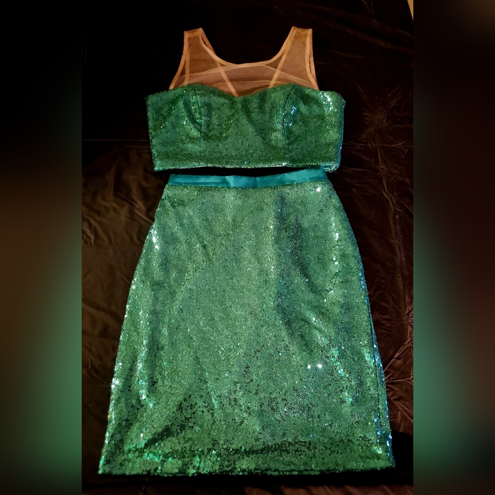 Teeze Me Vintage Sequin Two Piece Skirt Set